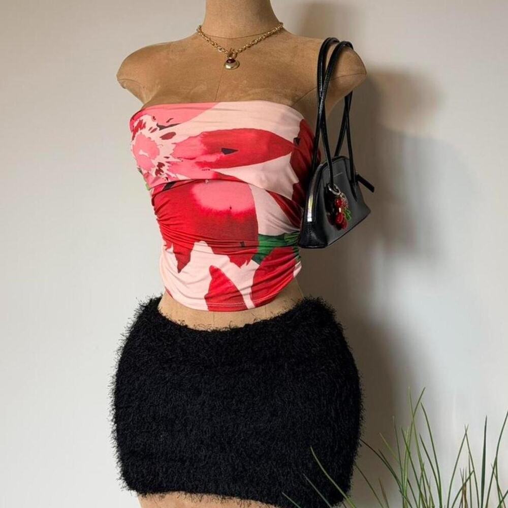 Pink and red floral tube